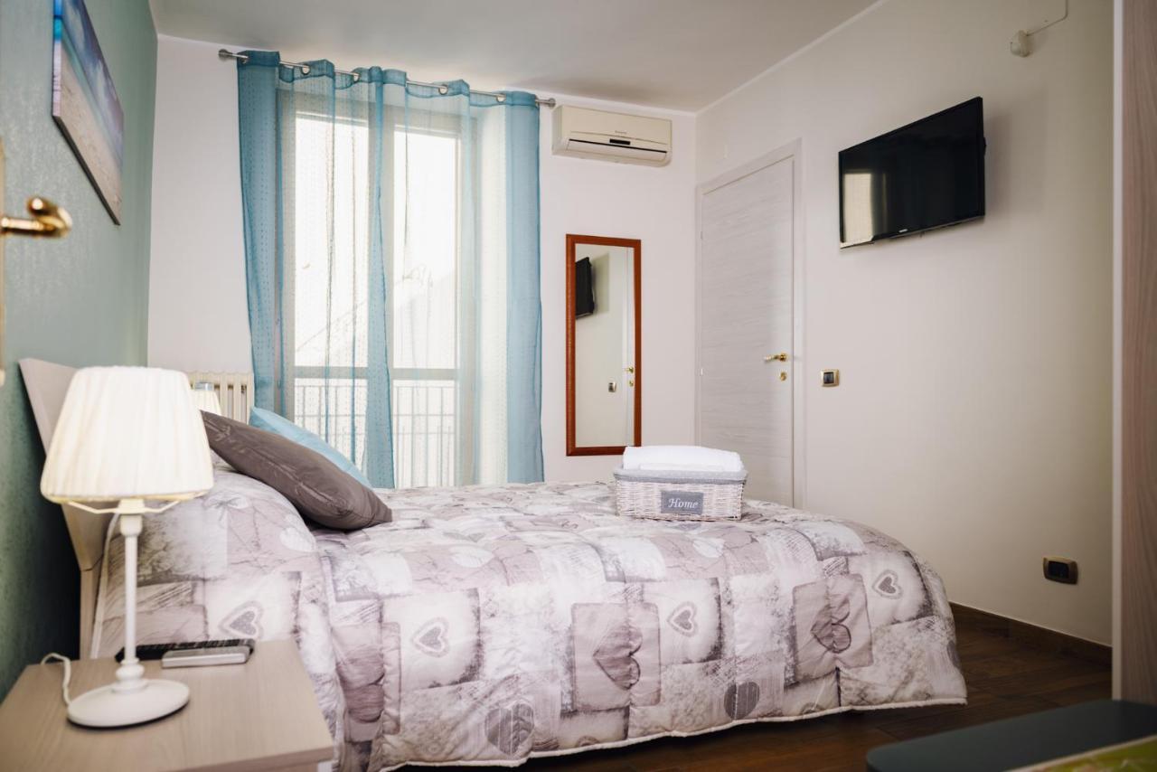 Agora Bisceglie Bed & Breakfast Bagian luar foto